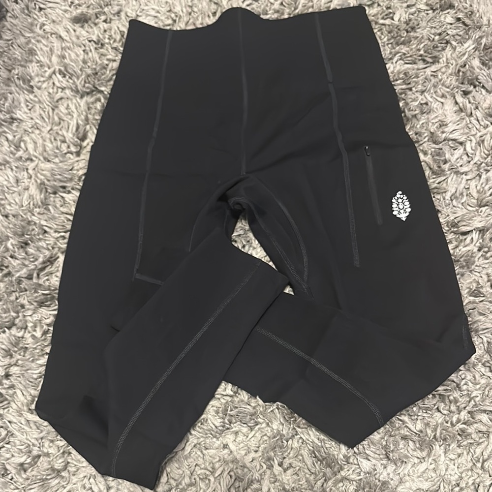 Black Performance Leggings with Stretchy Fit